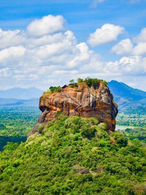 Sigiriya_-A-Symbol-of-Sri-Lankas-Natural-Beauty